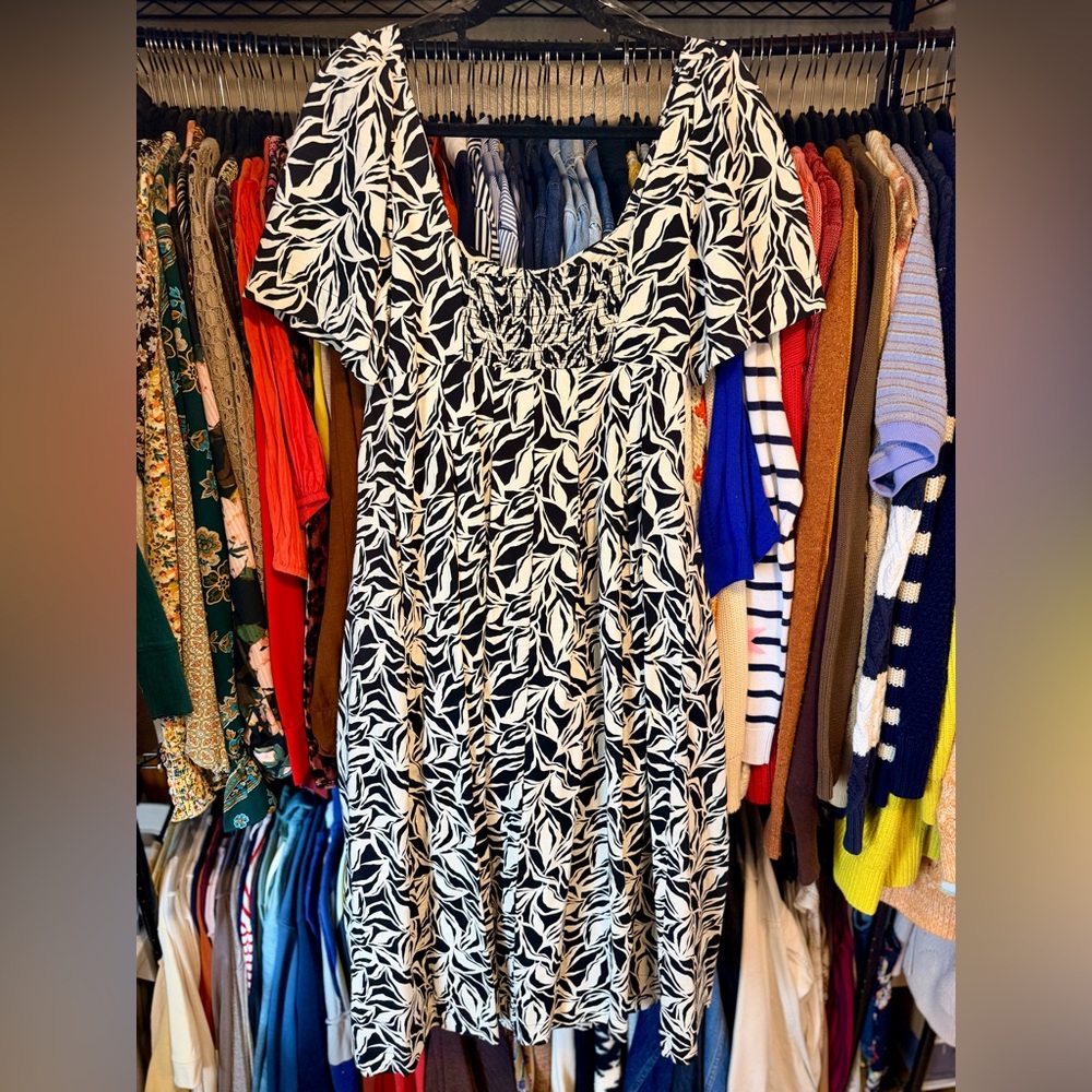 A New Day Floral Midi Dress | Puff Sleeve | Sweetheart | Zipper | Pockets | NWT - Picture 7 of 10